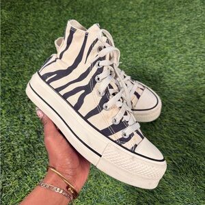 Converse Chuck Taylor All Star Platform Hi Zebra Print Sneakers Women’s 5.5